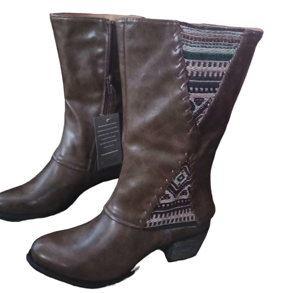 Patrizia brown leather southwestern flair boots  size 40 NWT - Picture 4 of 13